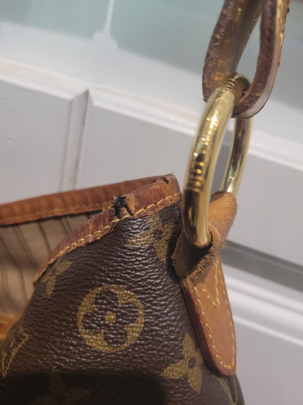 Louis Vuitton Shoulder Bag - Picture 13 of 14